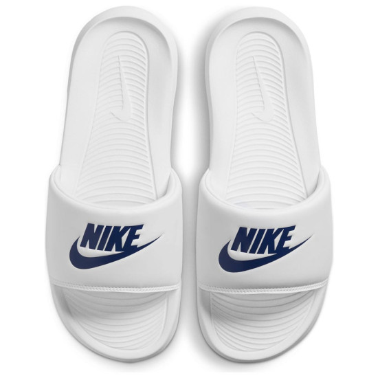 Nike Victori One